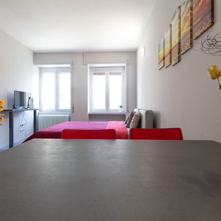 Appartamento Girasole - Affitti Brevi Italia Lecco Dış mekan fotoğraf